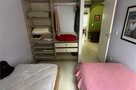 Casa à venda com 3 quartos, sendo 2 suítes, no condomínio Townhouse Village Morumbi, São Paulo - SP