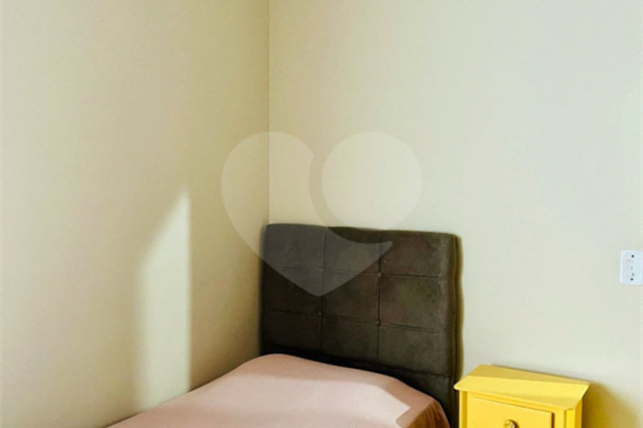 Casa à venda com 3 quartos, sendo 2 suítes, no condomínio Res Green Villagge, São Paulo - SP