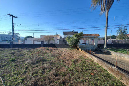 Terreno à venda em Jardim dos Pinheiros, Atibaia, SP