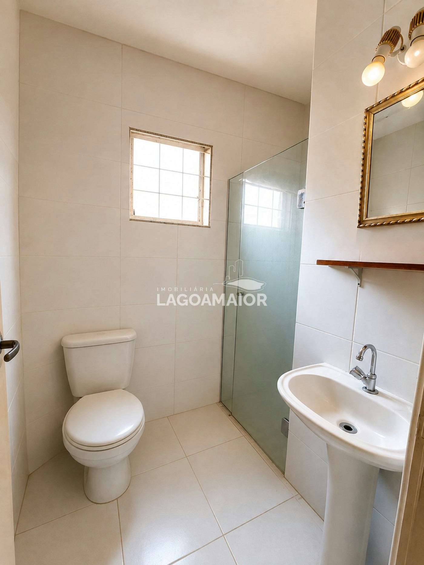 Casa à venda com 2 quartos em Jardim Paranapunga, Três Lagoas, MS