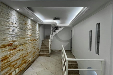 Sobrado à venda com 2 quartos, sendo 1 suíte, em Vila Ré, São Paulo, SP