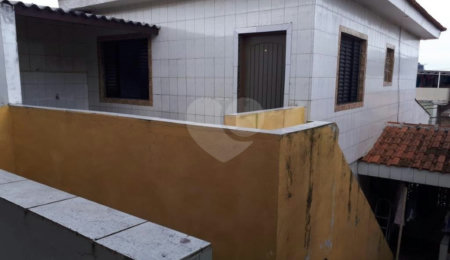 Sobrado à venda com 2 quartos em Tremembé, São Paulo, SP