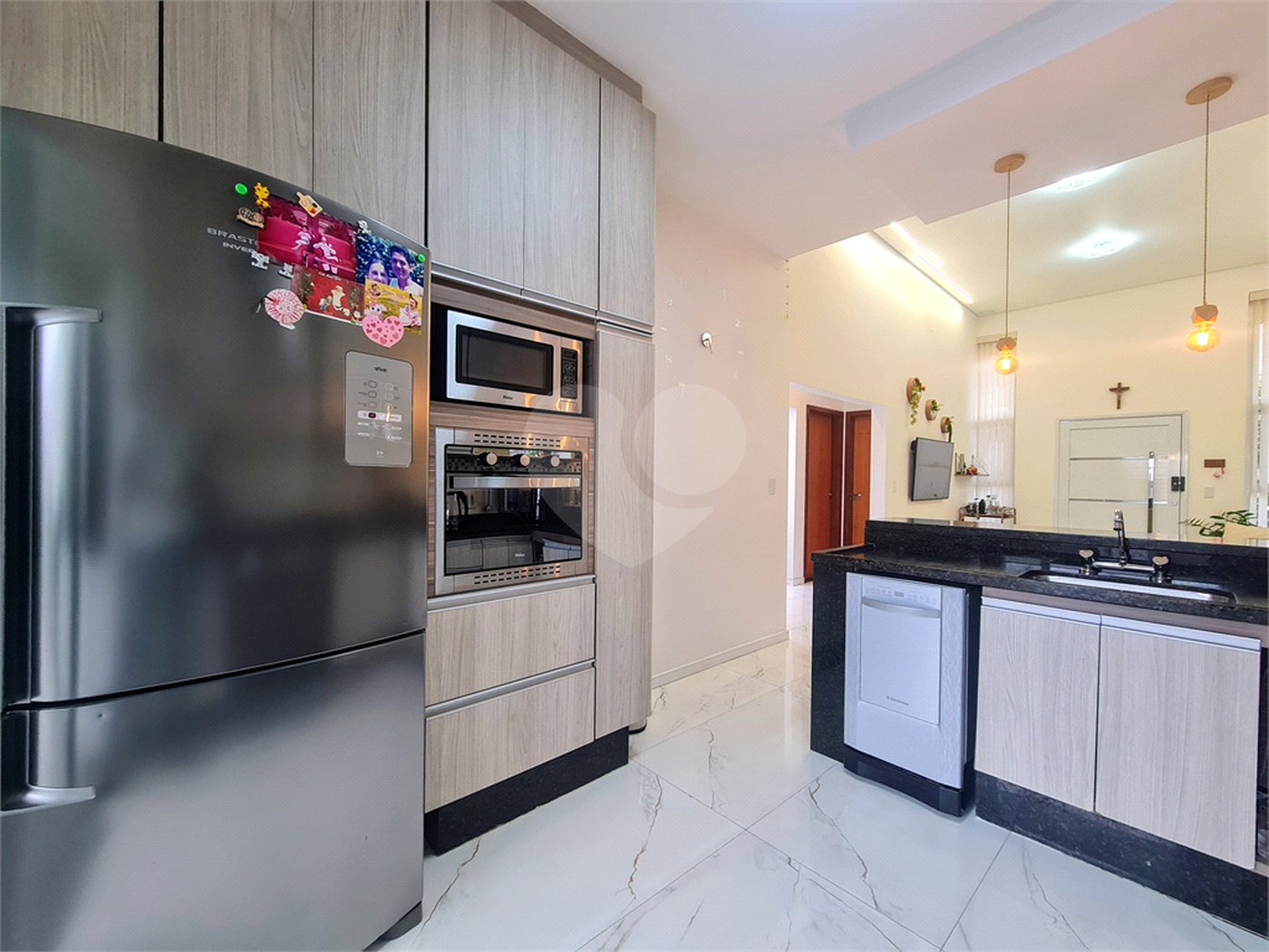 Casa à venda com 3 quartos, sendo 1 suíte, no condomínio Horto Florestal Iii, Sorocaba - SP