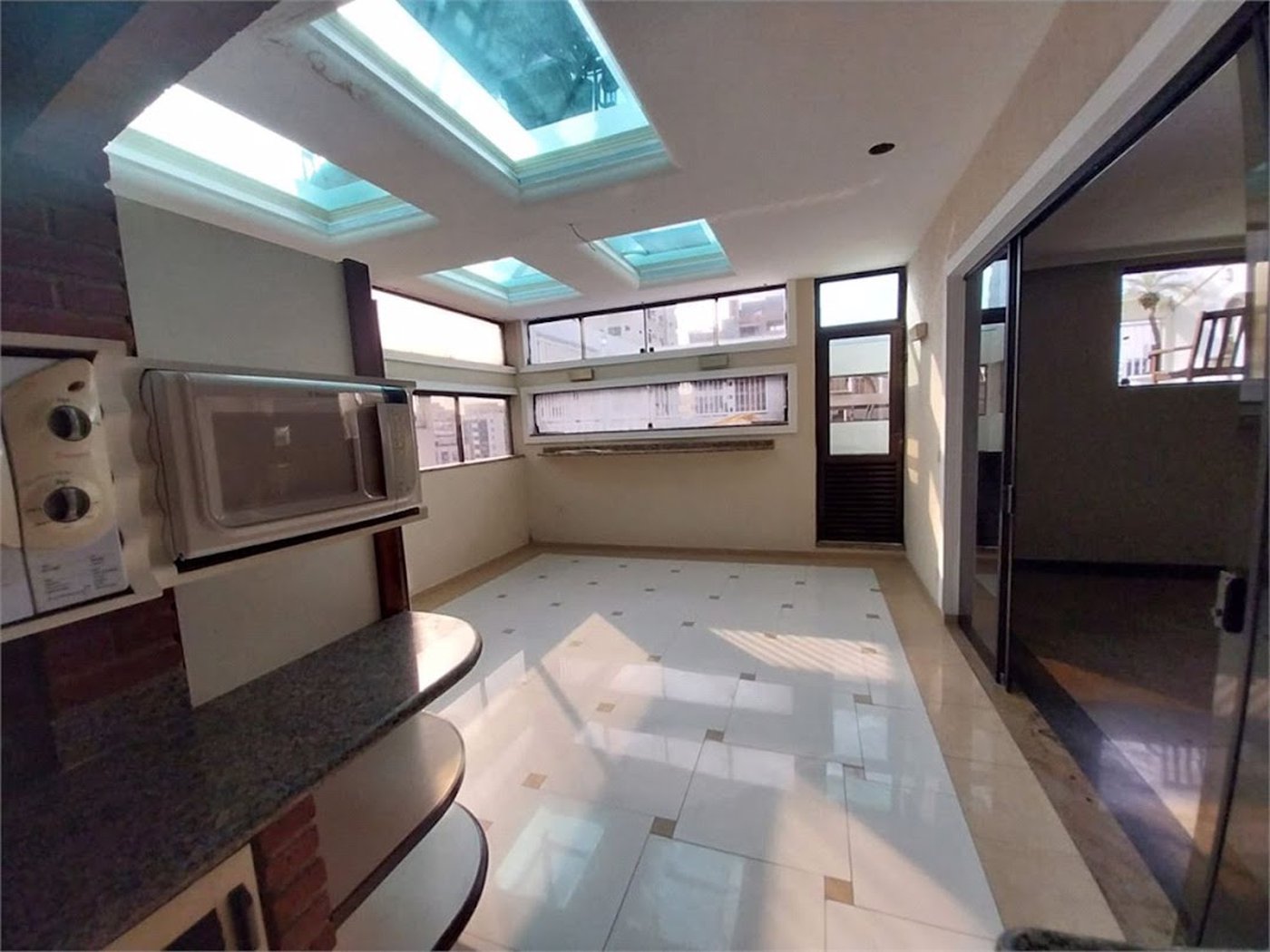 Cobertura com 3 dormitórios, 168 m² - venda por R$ 2.000.000,00 ou aluguel por R$ 14.300,00 - Ponta da Praia - Santos/SP