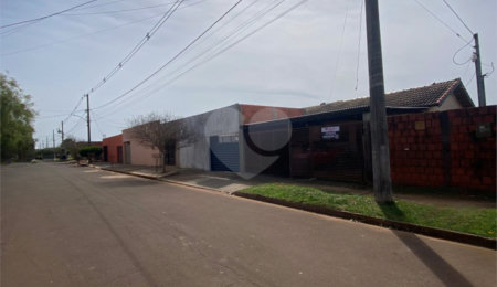 Casa à venda com 2 quartos em Residencial Kamel Saad, Ponta Porã, MS
