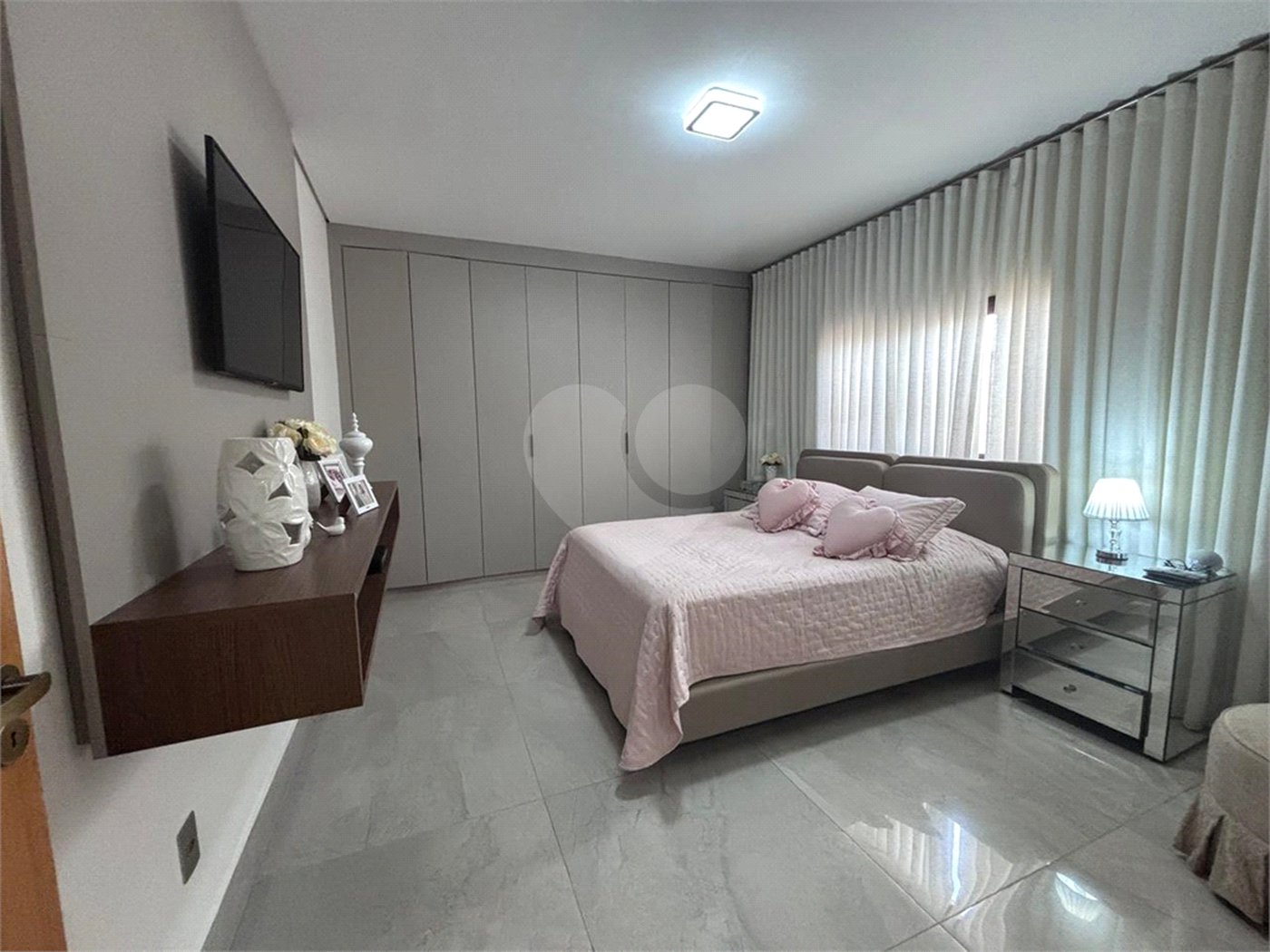 Casa à venda com 2 quartos, sendo 1 suíte, no condomínio Horizontes de Sorocaba, Sorocaba - SP
