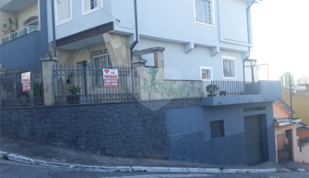 Sobrado à venda com 3 quartos em Parada Inglesa, São Paulo, SP