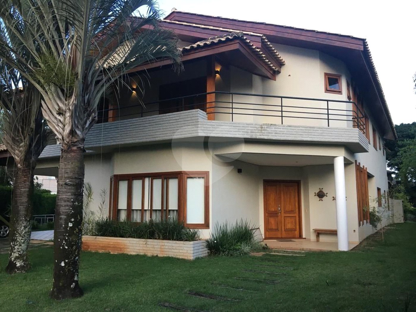 Casa à venda com 3 suítes no condomínio Lago Azul Residencial e Golfe, Araçoiaba da Serra - SP