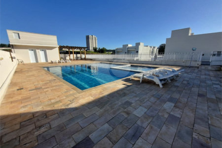Casa à venda com 3 quartos, sendo 1 suíte, no condomínio Residencial Américo Figueiredo, Sorocaba - SP
