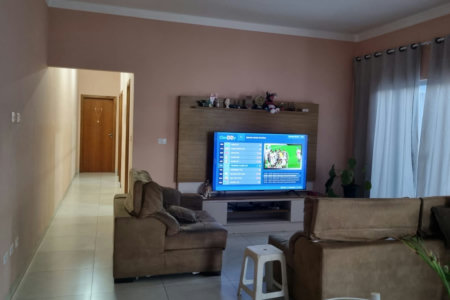 Sobrado à venda com 3 quartos, sendo 1 suíte,  em Jardim Alvorada, Três Lagoas, MS