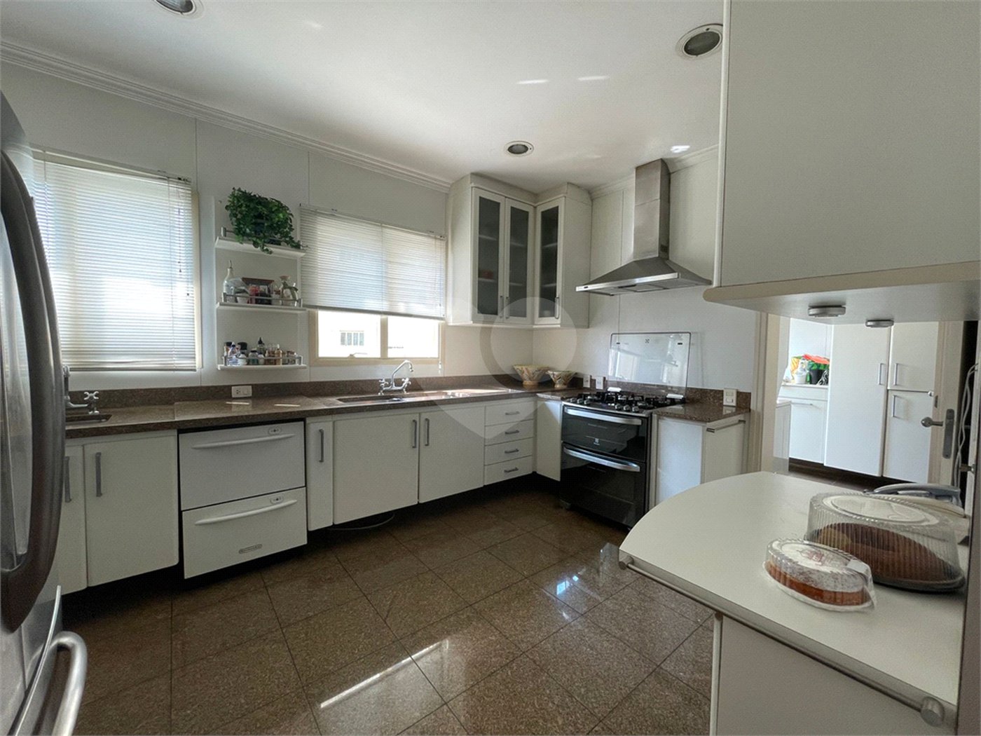 Apartamento à venda com 3 suítes em Campo Belo, São Paulo, SP