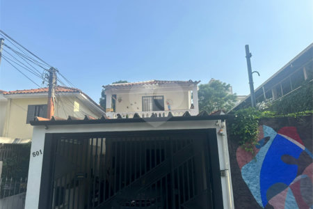 Sobrado à venda com 4 quartos, sendo 2 suítes, em Jardim São Paulo(zona Norte), São Paulo, SP