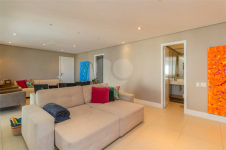 Apartamento à venda com 2 suítes em Jardim Marajoara, São Paulo, SP