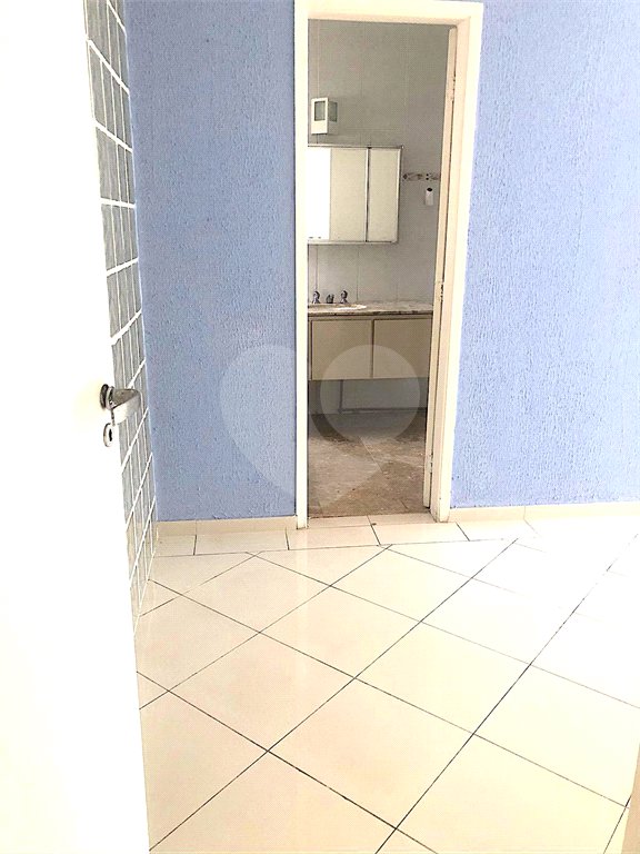 Sobrado à venda com 4 quartos, sendo 1 suíte, em Brooklin Velho, São Paulo, SP