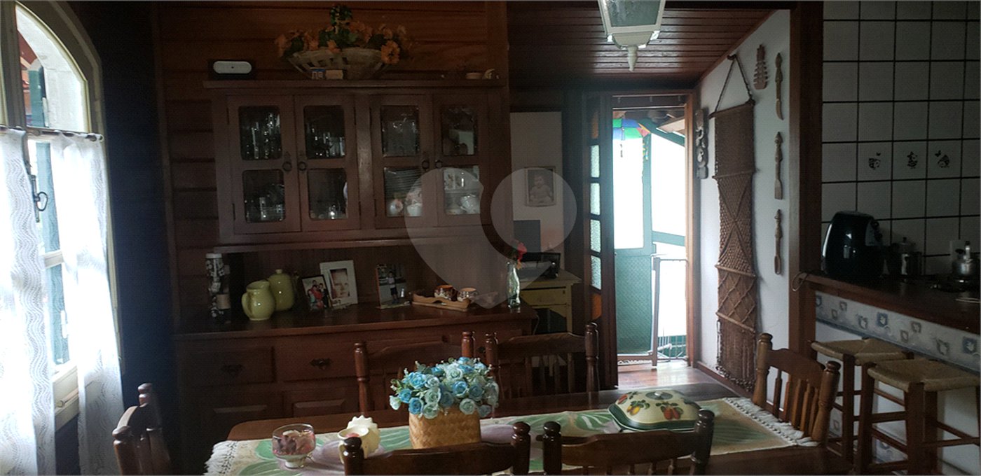 Casa à venda com 4 quartos, sendo 1 suíte, em Serra da Cantareira, Mairiporã, SP