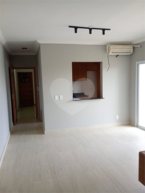 Apartamento à venda com 3 quartos, sendo 1 suíte,  em Parque Campolim, Sorocaba, SP