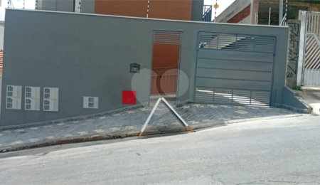 Casa à venda com 2 quartos no condomínio Residencial Oliveira, São Paulo - SP