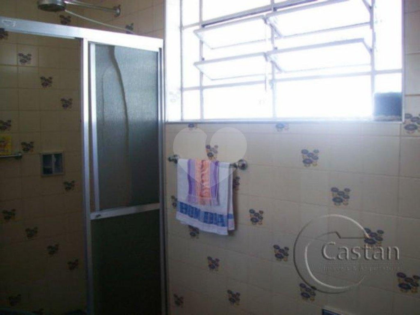Sobrado à venda com 4 quartos, sendo 1 suíte, em Vila Monumento, São Paulo, SP