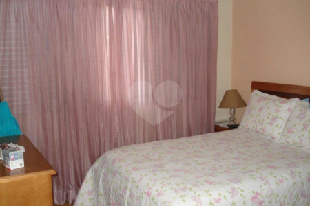 Sobrado à venda com 3 quartos, sendo 1 suíte,  em Jardim Bonfiglioli, São Paulo, SP