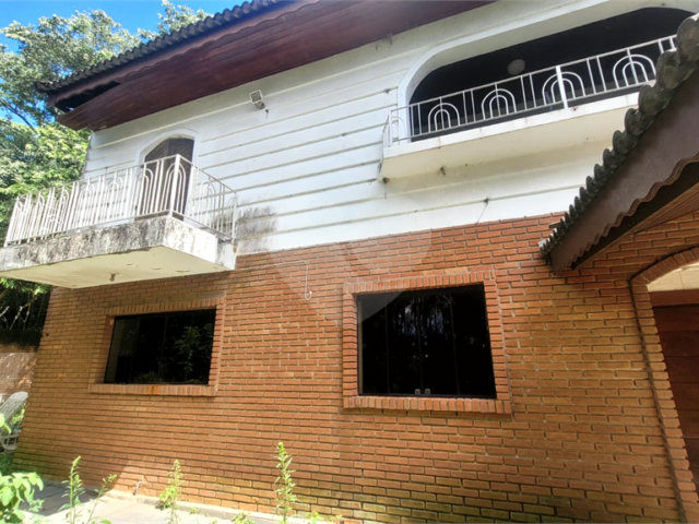 Casa à venda com 4 suítes no condomínio Alpes da Cantareira, Mairiporã - SP