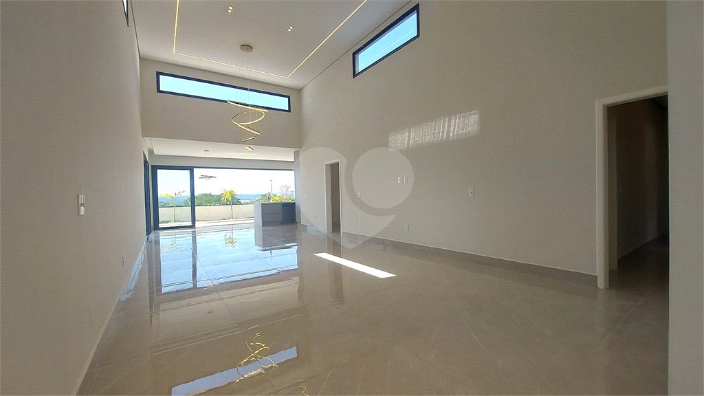 Casa à venda ou para alugar com 4 suítes no condomínio Alphaville Castello, Itu - SP