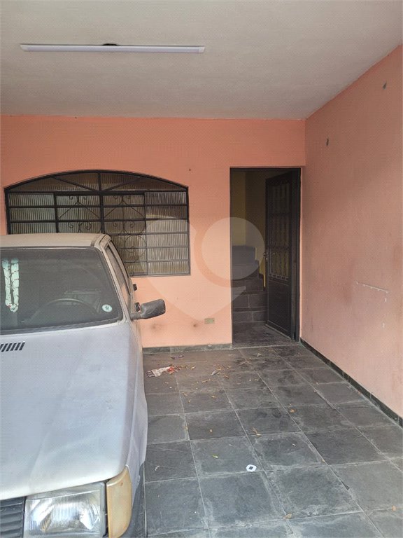 Casa à venda com 2 quartos no condomínio Travessa Salomão Régis Piza,17, São Paulo - SP