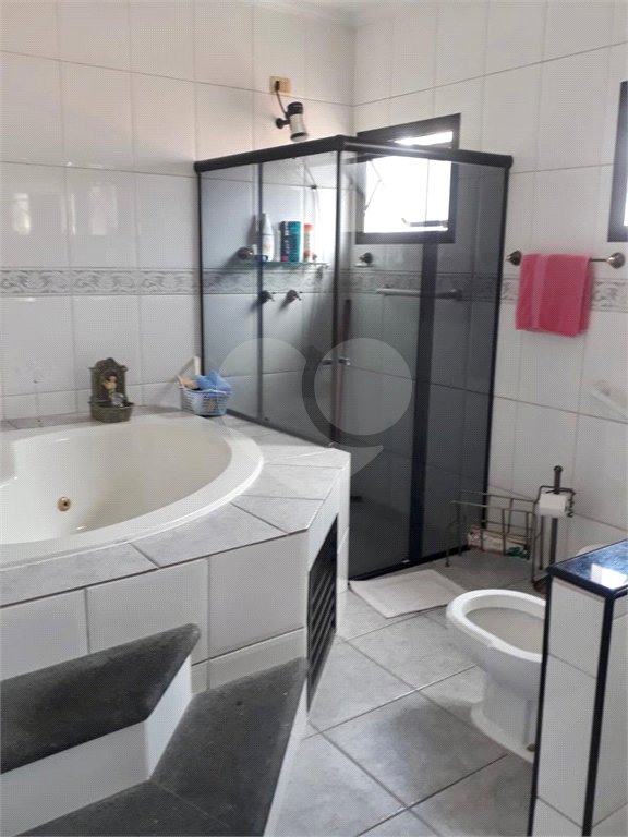 Sobrado à venda com 4 quartos, sendo 2 suítes,  em Parada Inglesa, São Paulo, SP