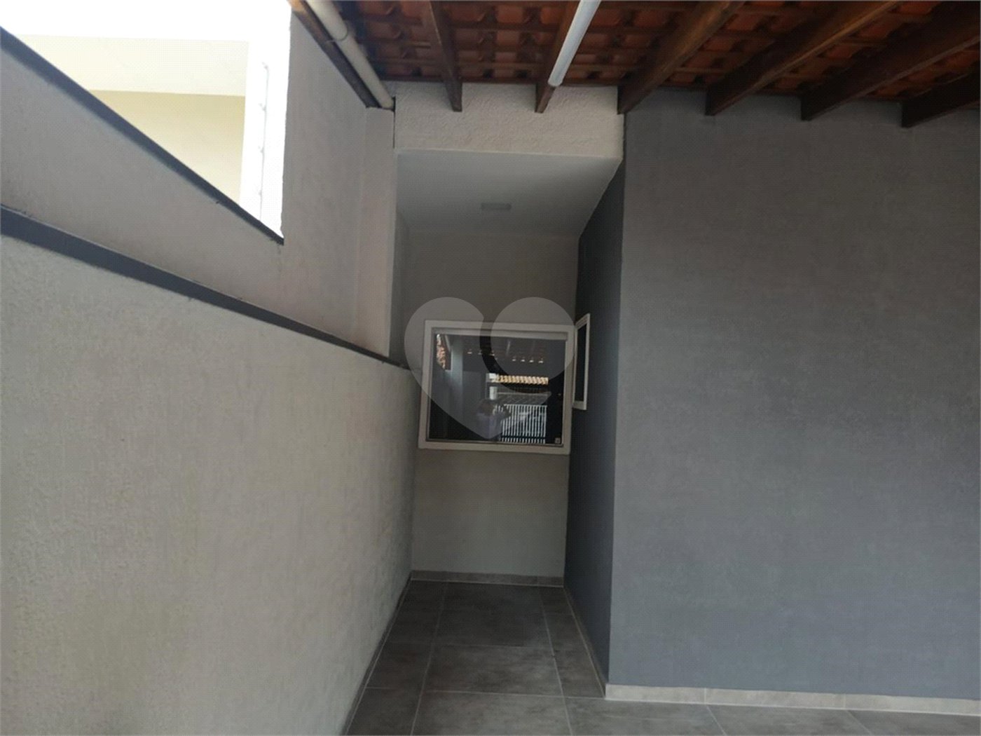 Casa de Vila à venda com 3 quartos, sendo 1 suíte, em Jardim Wanel Ville V, Sorocaba, SP