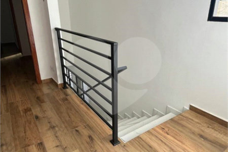 Sobrado à venda ou para alugar com 3 quartos, sendo 1 suíte, em Jardim dos Pinheiros, Atibaia, SP