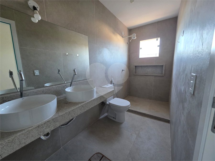 Casa em condomínio à venda com 3 quartos, sendo 1 suíte,  em Ogiva, Cabo Frio, RJ
