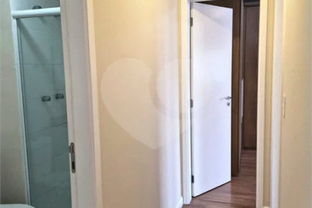 Apartamento a venda com 2 quartos no Jardim Marajoara