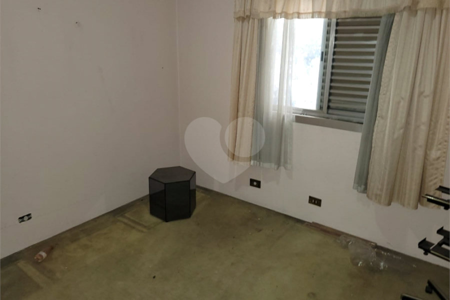Sobrado à venda com 4 quartos em Santana, São Paulo, SP