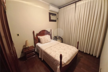 Casa Térrea na XV de Novembro .