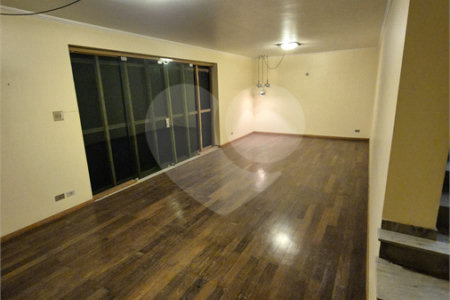 Casa à venda com 4 quartos, sendo 1 suíte, no Centro, Mogi das Cruzes, SP