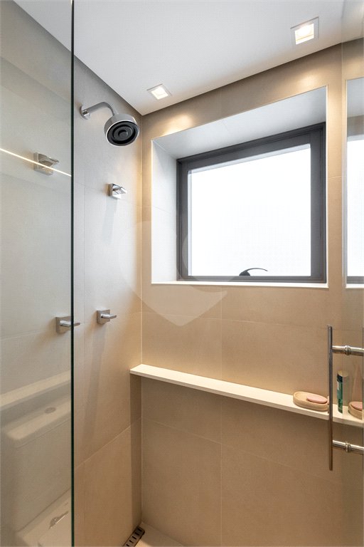 Apartamento à venda com 3 suítes em Jardim Morumbi, São Paulo, SP