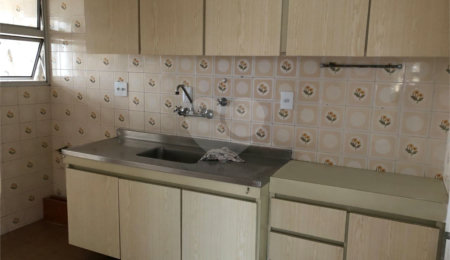 Apartamento à venda ou para alugar com 3 quartos, sendo 1 suíte,  em Alto da Lapa, São Paulo, SP