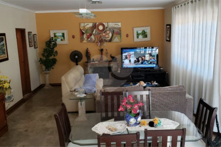 Casa à venda com 3 quartos, sendo 1 suíte, em Jardim das Flores, Atibaia, SP