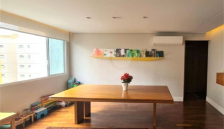 Apartamento à venda com 3 quartos, sendo 1 suíte,  em Vila Uberabinha, São Paulo, SP