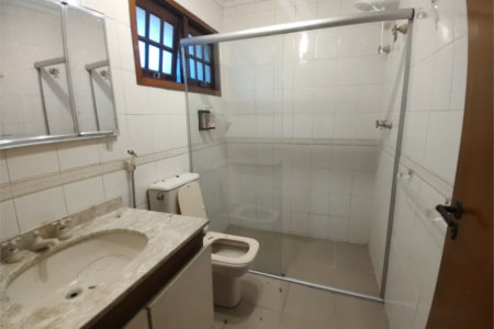 Sobrado à venda com 5 quartos, sendo 3 suítes, em Cidade Monções, São Paulo, SP