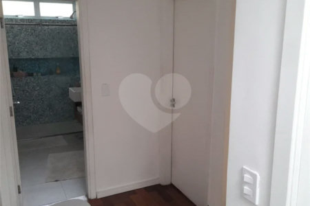 Sobrado à venda com 4 quartos, sendo 1 suíte,  em Jardim São Paulo(zona Norte), São Paulo, SP