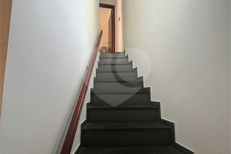 Casa com 4 dormitórios a venda na Vila Bonilha.