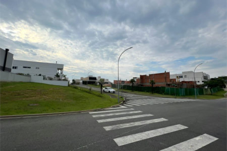 Terreno à venda no condomínio Alphaville Iii, Votorantim - SP