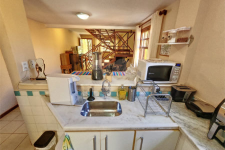 Casa em condomínio à venda com 3 quartos, sendo 1 suíte,  em Rasa, Armação dos Búzios, RJ
