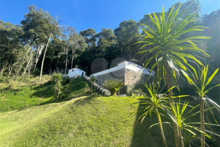Sítio à venda com 4 quartos, sendo 1 suíte, em Caete (mailasqui), São Roque, SP