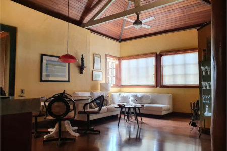 Casa à venda com 3 quartos, sendo 1 suíte, no Centro, São Roque, SP