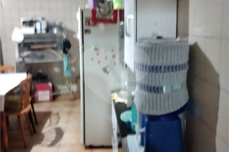 Casa à venda com 4 quartos, sendo 1 suíte, em Jardim das Palmas, São Paulo, SP