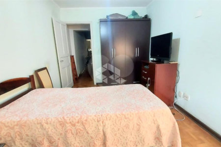 Casa à venda com 4 quartos, sendo 1 suíte,  em Lapa, São Paulo, SP