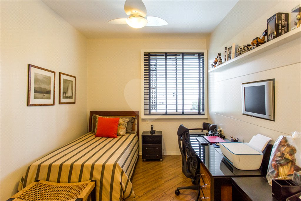 Apartamento à venda com 4 suítes em Real Parque, São Paulo, SP