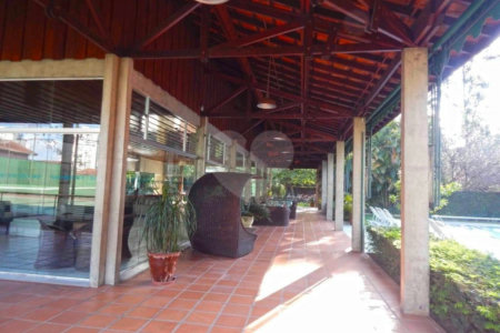 Apartamento à venda com 4 suítes em Jardim Marajoara, São Paulo, SP