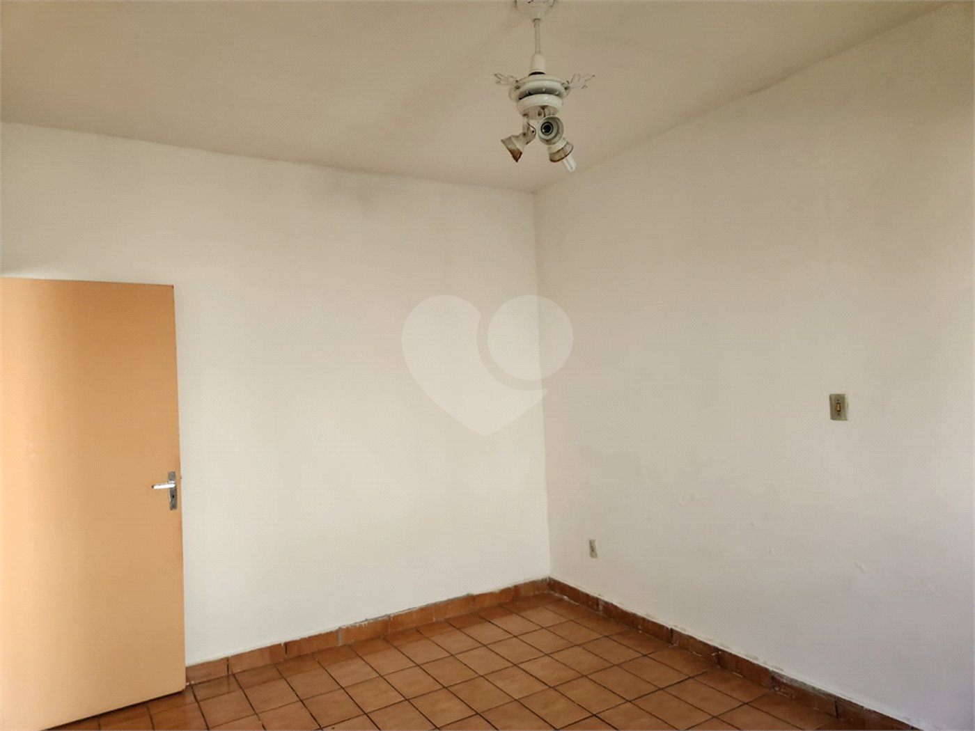 Casa à venda com 2 quartos no Centro, Araraquara, SP
